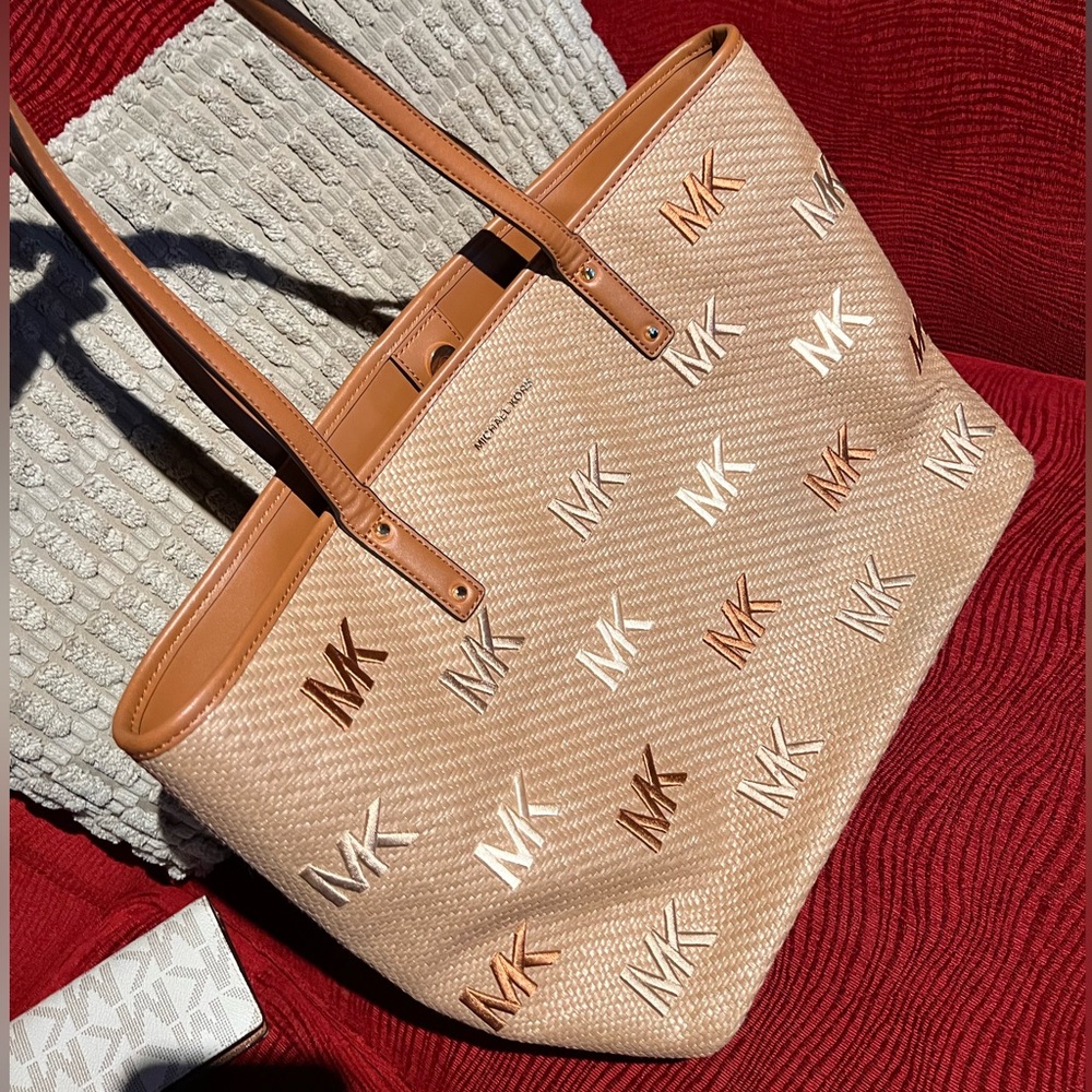 MICHAEL Michael Kors Acorn Multi XLarge Tote Shoulder Bag beautiful EUC - Picture 10 of 13